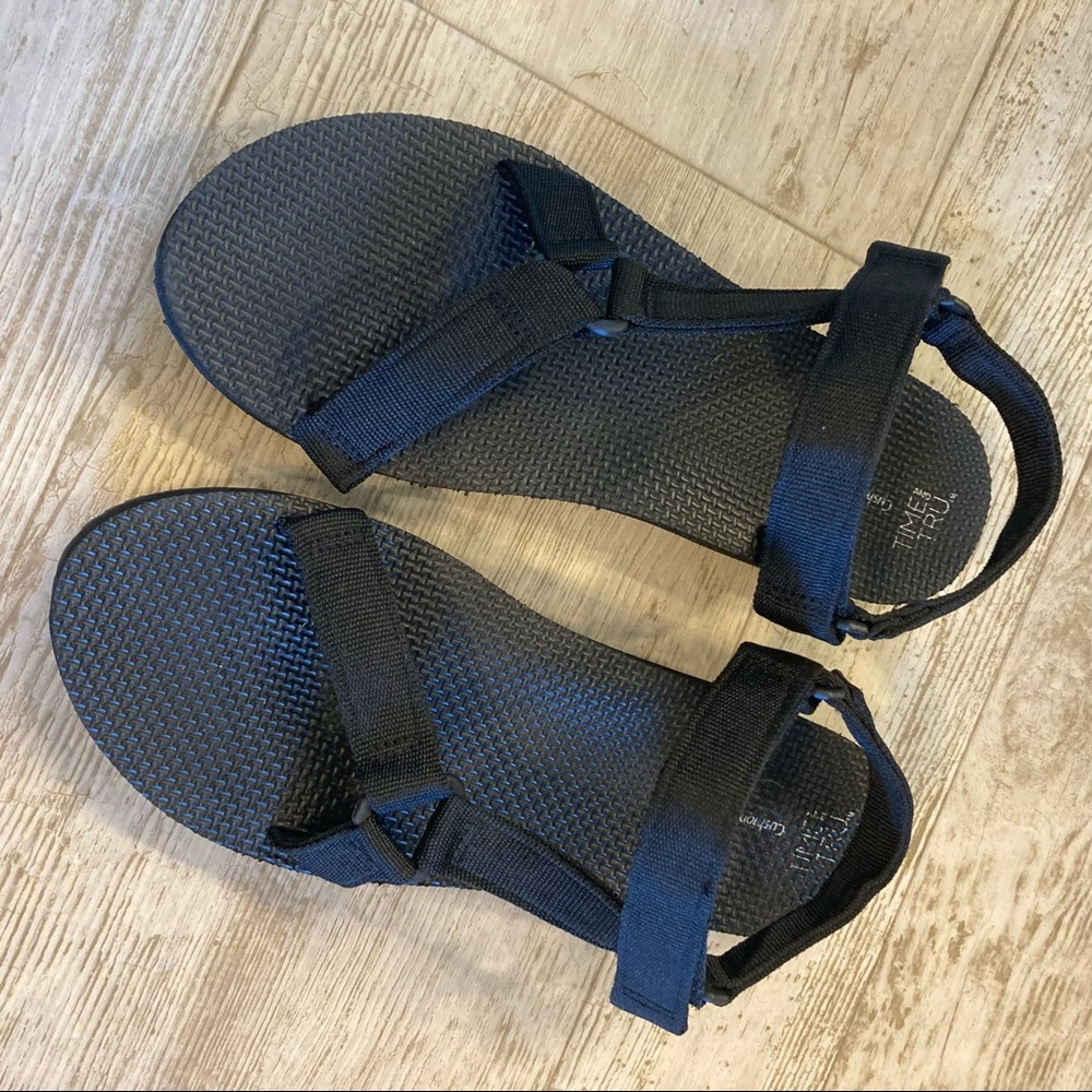 Black Sandals 11